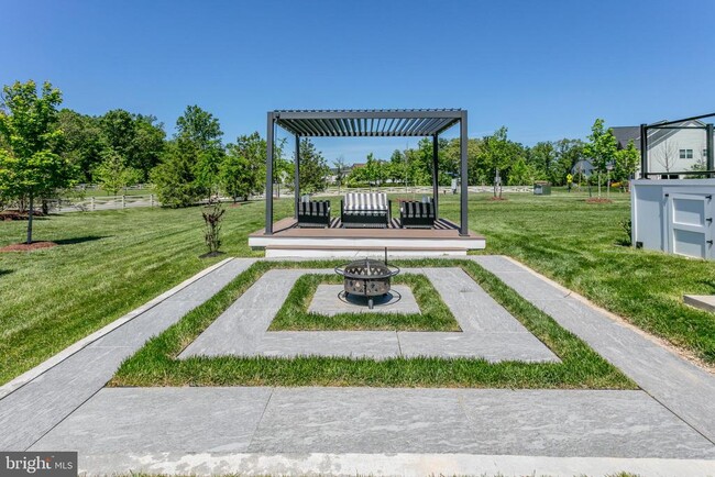 Building Photo - 41355 Tarragon Leaf Dr