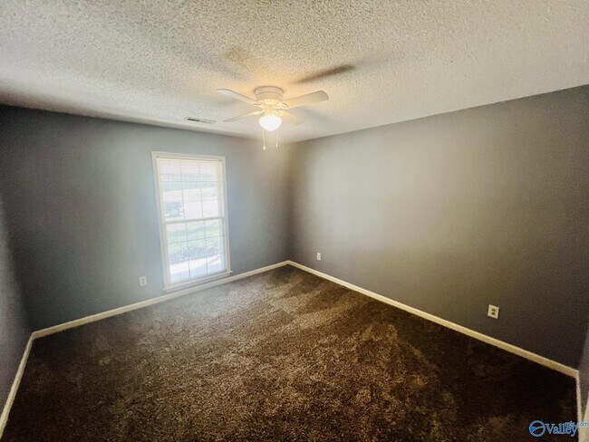 Building Photo - 95 Timber Ridge
