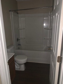 Building Photo - 2122 Malloy St