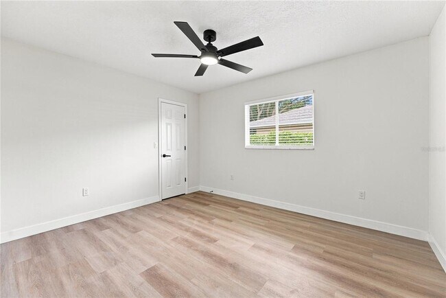 Building Photo - 2405 Appaloosa Cir