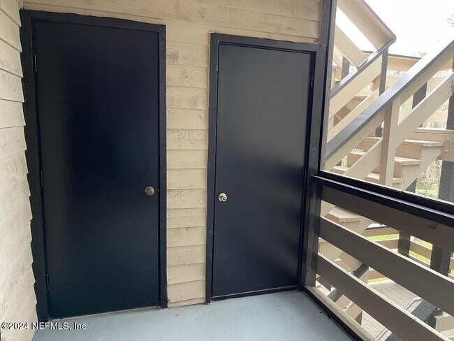 Building Photo - 1604 Arcadia Dr