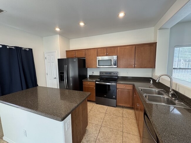 Building Photo - Queen Creek 3br House