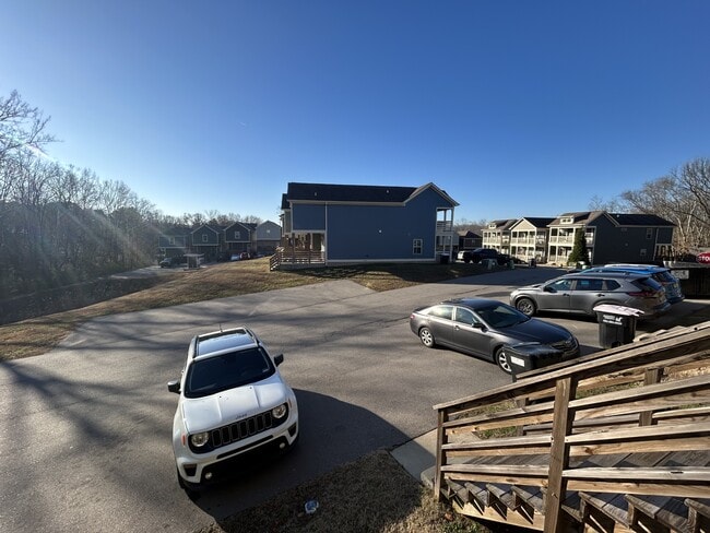 Building Photo - 222 Jasmine Row