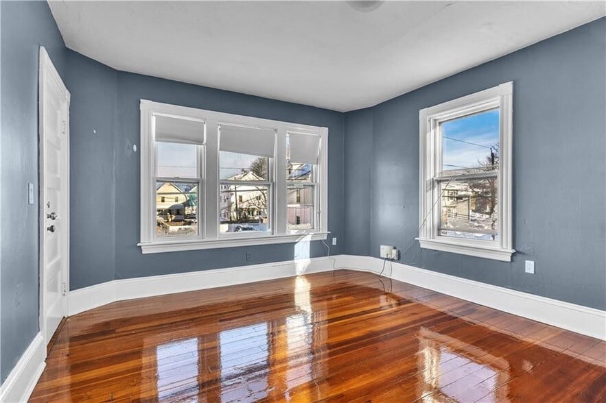 Building Photo - 266 Sayles Ave