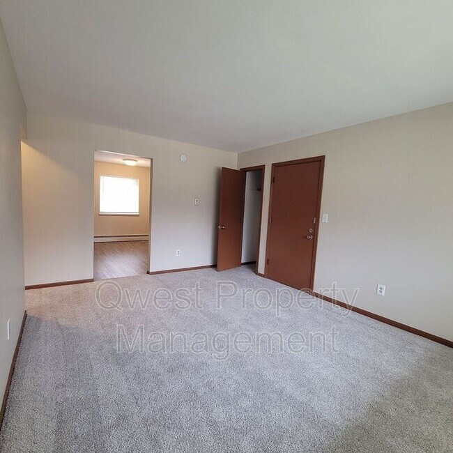 Building Photo - 3027 Taft Ave SW