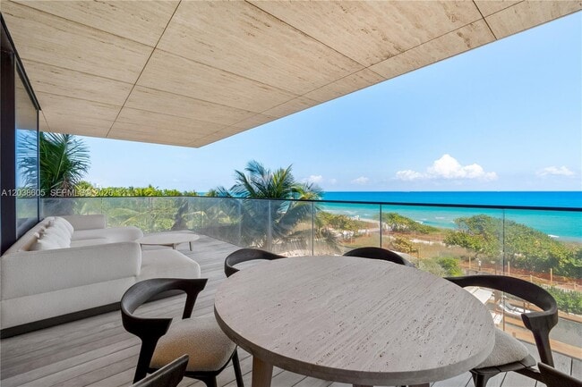 Building Photo - 8955 Collins Ave