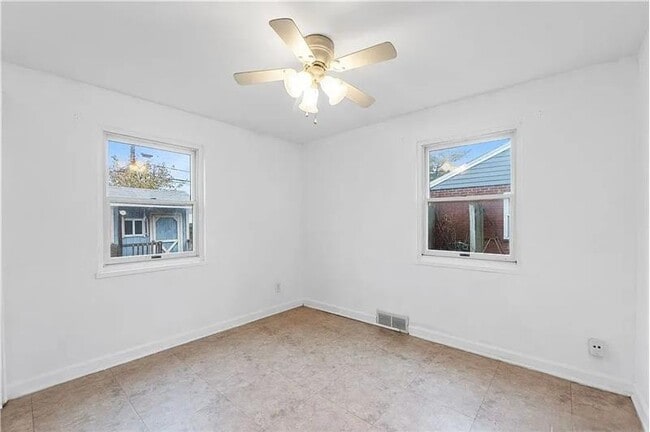 Building Photo - 3929 Fulton Ave