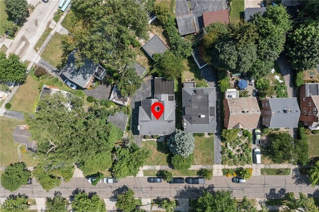 Building Photo - 3595 Glencairn Rd