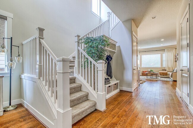 Primary Photo - Spacious 4 BD Home with Private Backyard &...