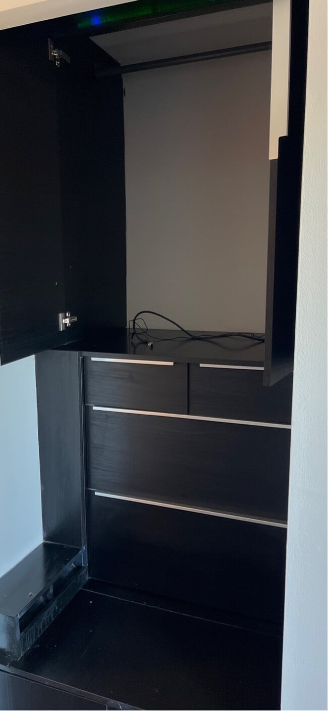 Building Photo - 208 Bonnie Brae Dr