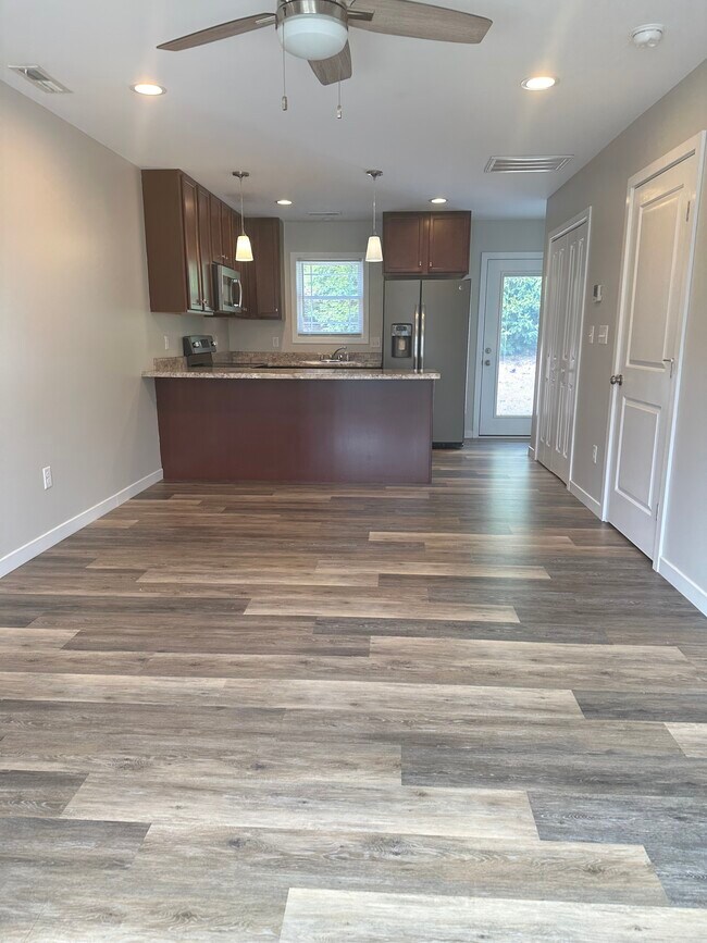 Building Photo - Staunton Townhomes 301-314