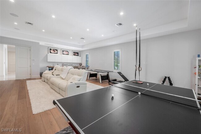 Primary Photo - 1844 Alamanda Dr