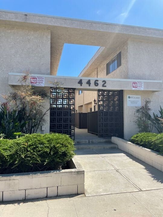 Building Photo - 4462 W. 132nd Street,