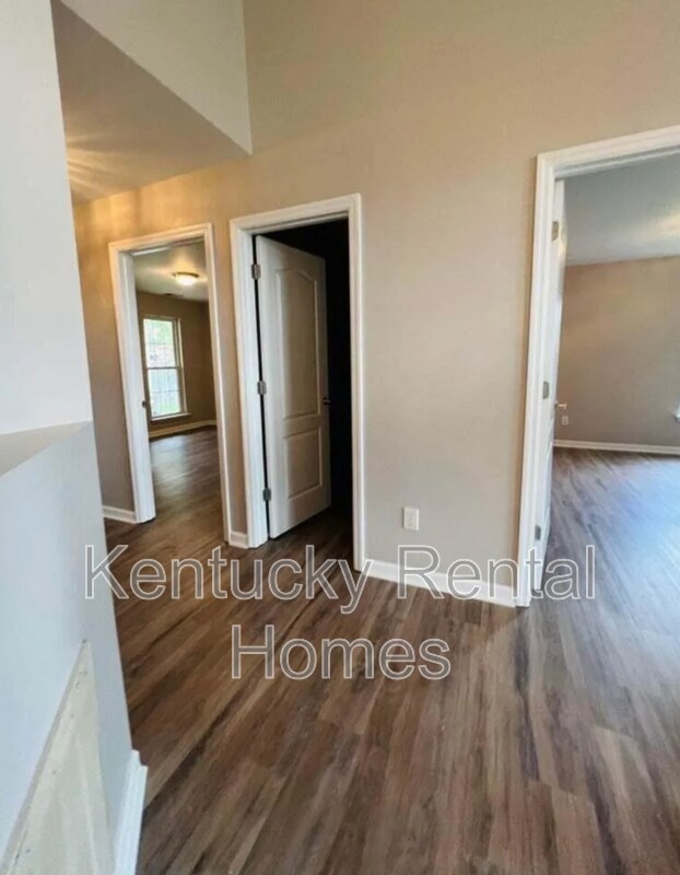 Building Photo - 2720 Mission Hills Dr
