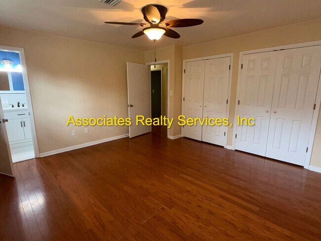 Building Photo - COMING SOON!!! Beautiful 4bed/3bath Corner Lot in Suburban Heights