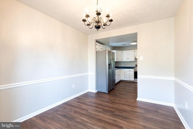 Building Photo - 1610 Brimfield Cir