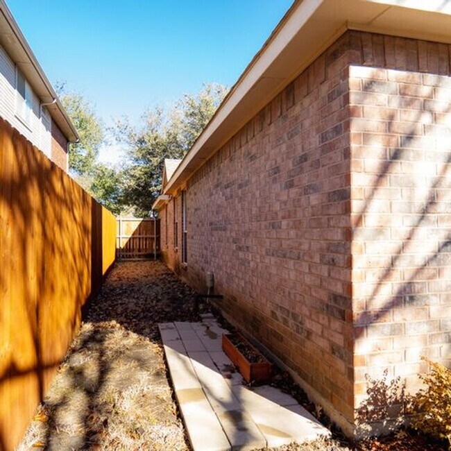 Building Photo - 11449 Pagewynn Dr