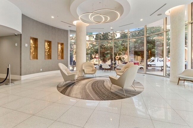 A welcoming arrival experience for residents and guests. - Glass House by Windsor