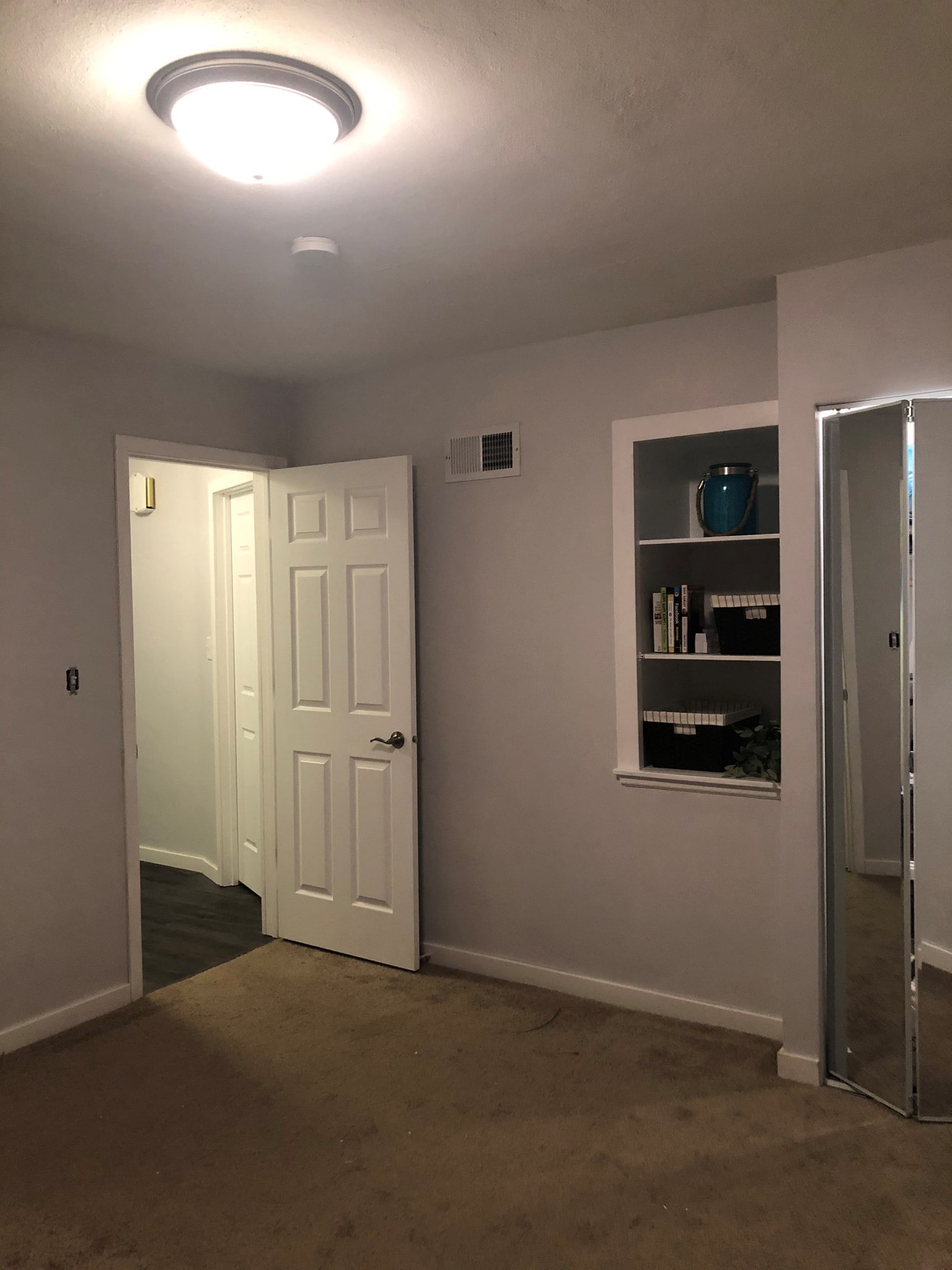 Bedroom - 444 5th Ave NW