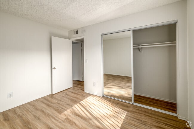 2BR, 2BA - 950SF - Second Bedroom - Cape Cod Apartments