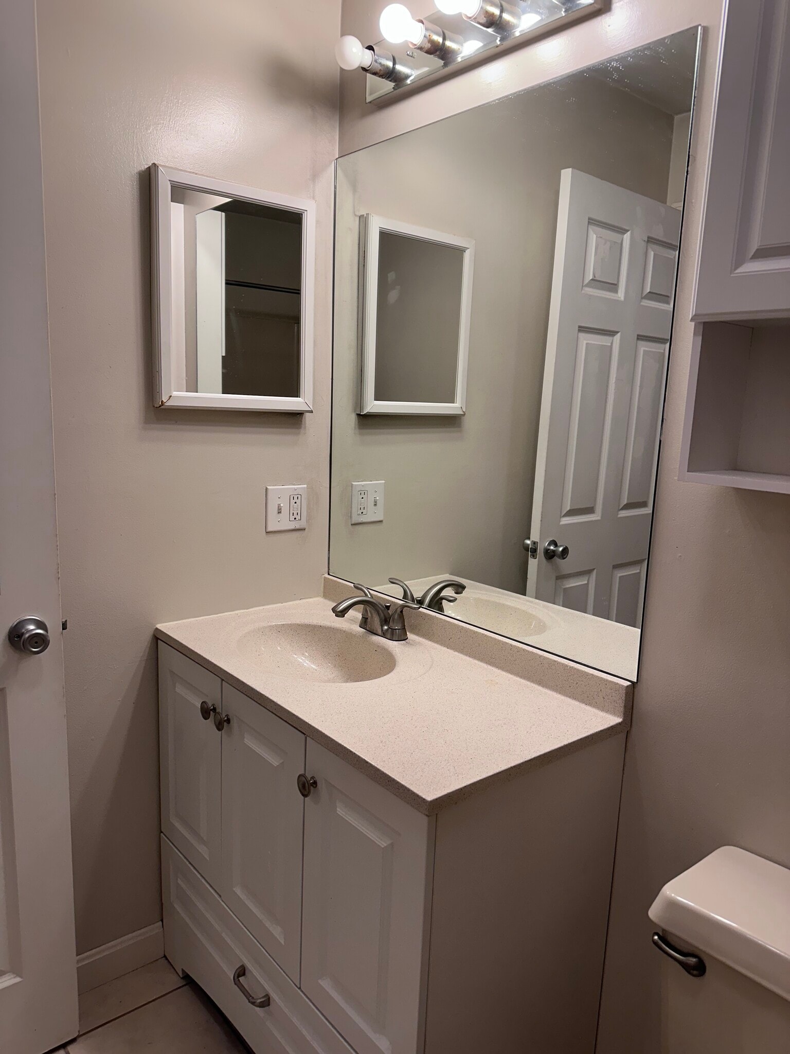 Building Photo - 18 Smithwheel Rd