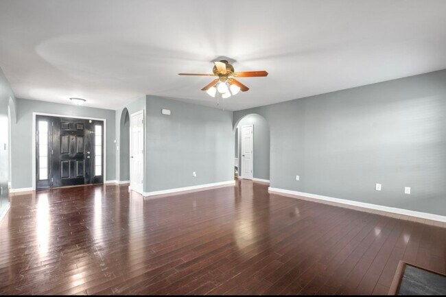Building Photo - 1354 Loren Circle