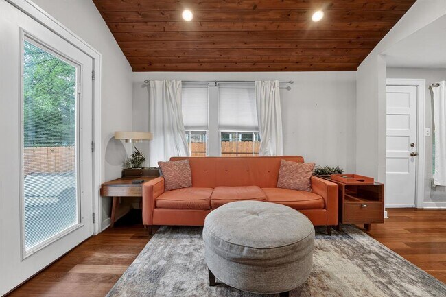 Building Photo - 4525 Avenue B