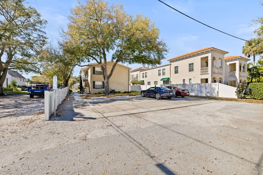 Building Photo - 310 S Orleans Ave