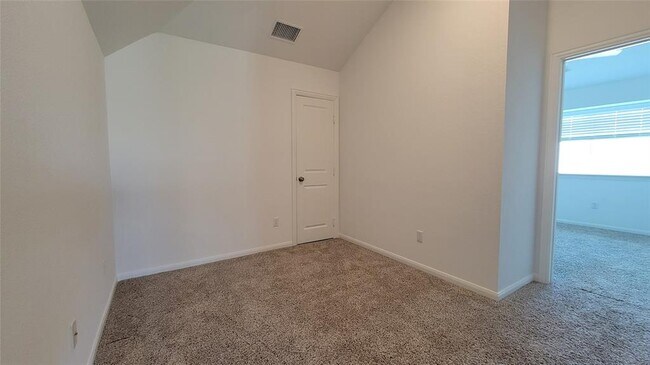 Building Photo - 505 Panzano Dr