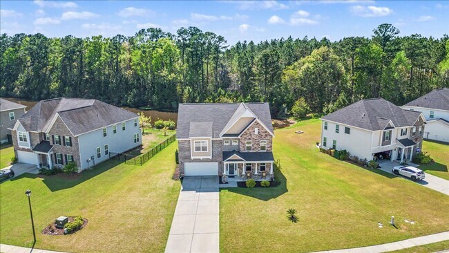 Building Photo - Stunning 5 Bed/3.5 Bath Home in Buckhead East