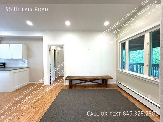 Building Photo - 95 Hillair Rd