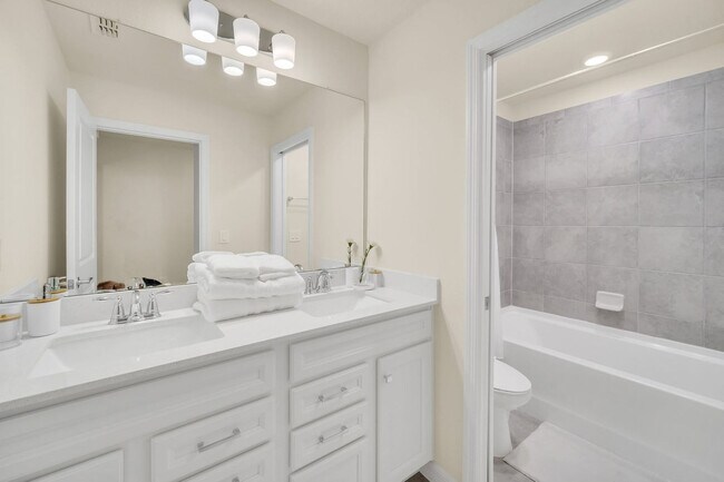 Building Photo - 16388 St Kitts Cir