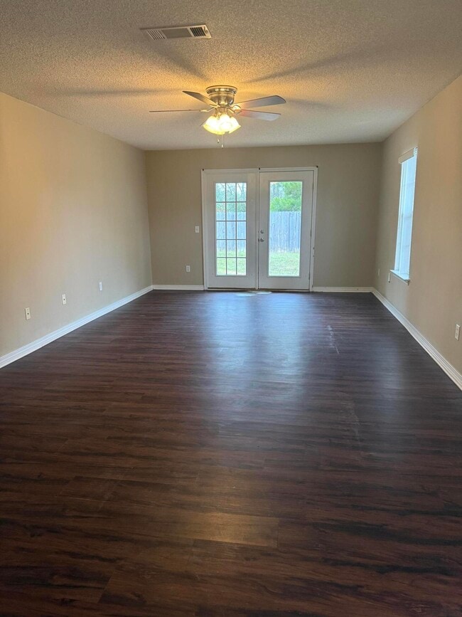 Building Photo - 2369 Andorra St