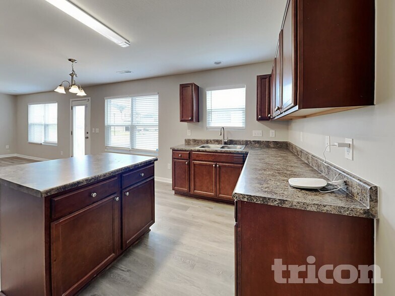 Building Photo - 88 Badger Pass Dr