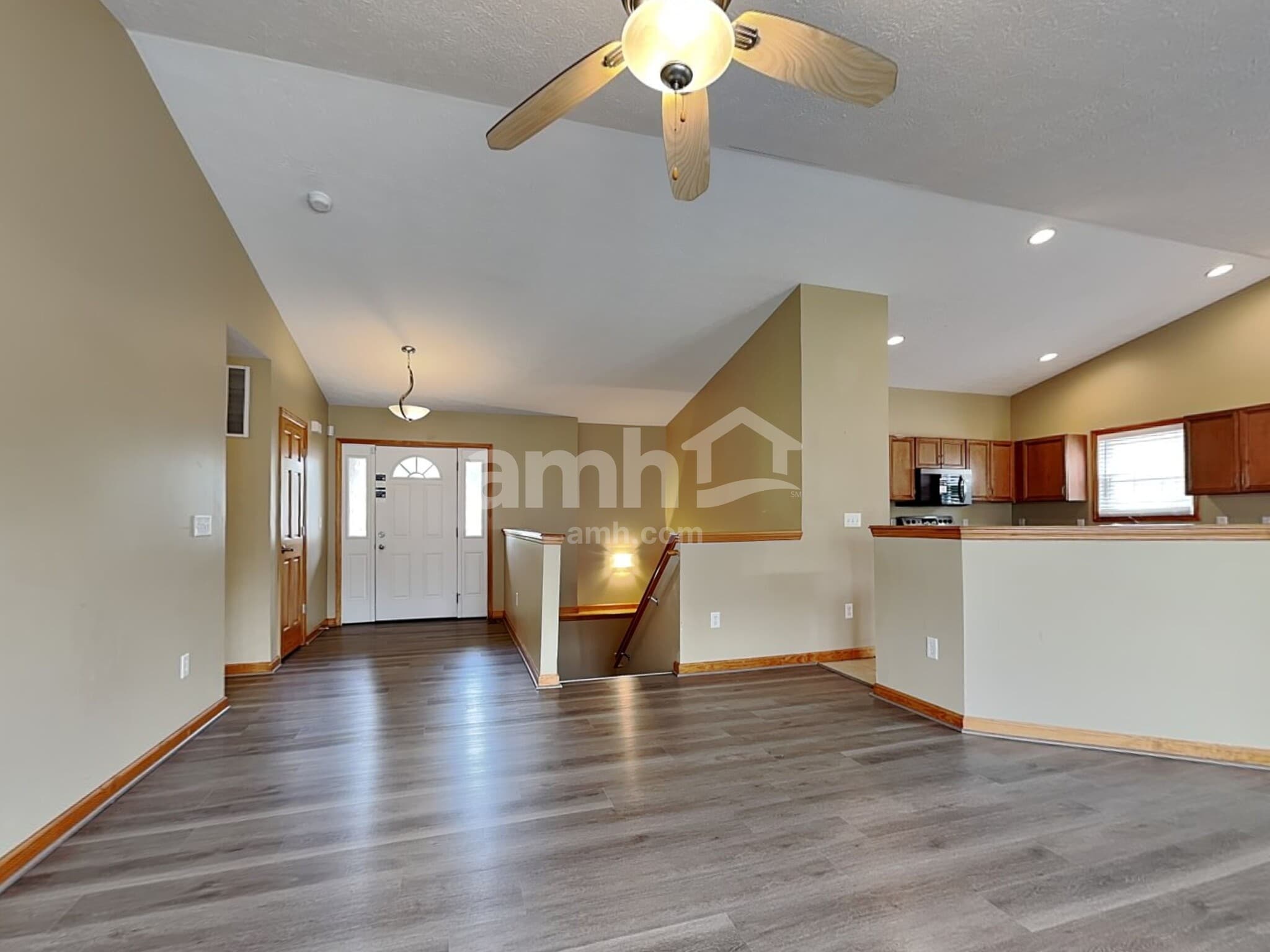 Building Photo - 715 Justin Ct