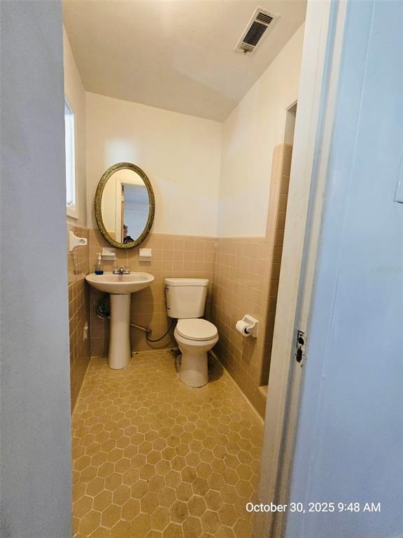 Building Photo - 8010 SE US Hwy 301