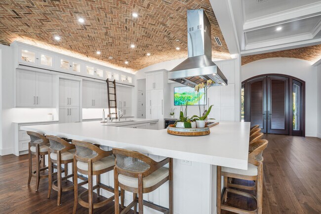 Building Photo - 19471 Harbor Rd S