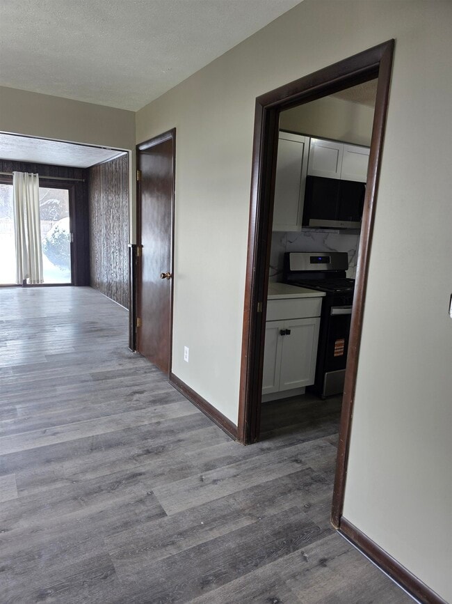 Building Photo - 809 Nassau Pkwy