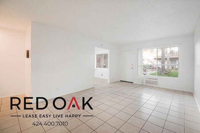 Primary Photo - 9254 Palm St