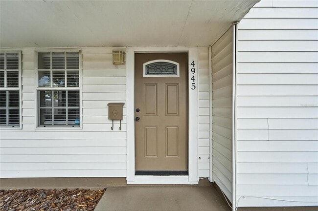 Building Photo - 4945 36th Ave N