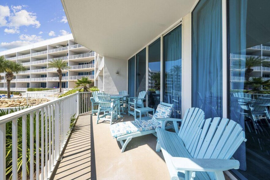 Building Photo - 27800 Canal Rd