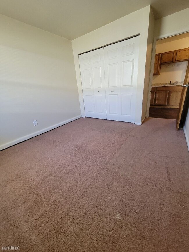 2 br, 1 bath Townhome Tecumseh Townhomes... 700 Waskin Dr Tecumseh