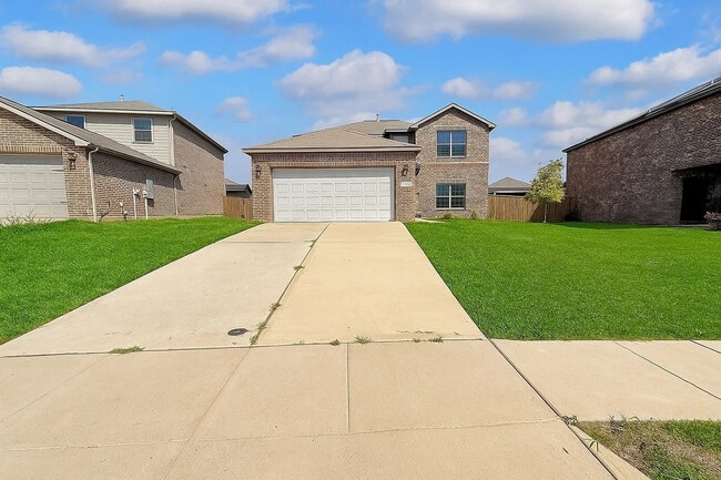 Building Photo - 913 Serena Dr