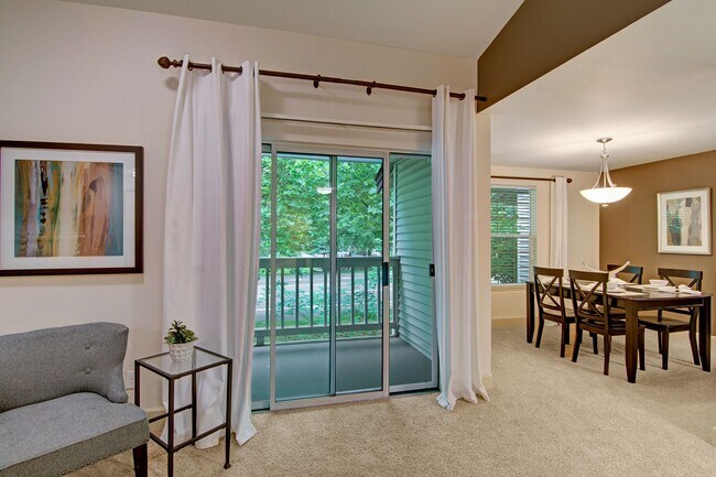 Building Photo - Island Park