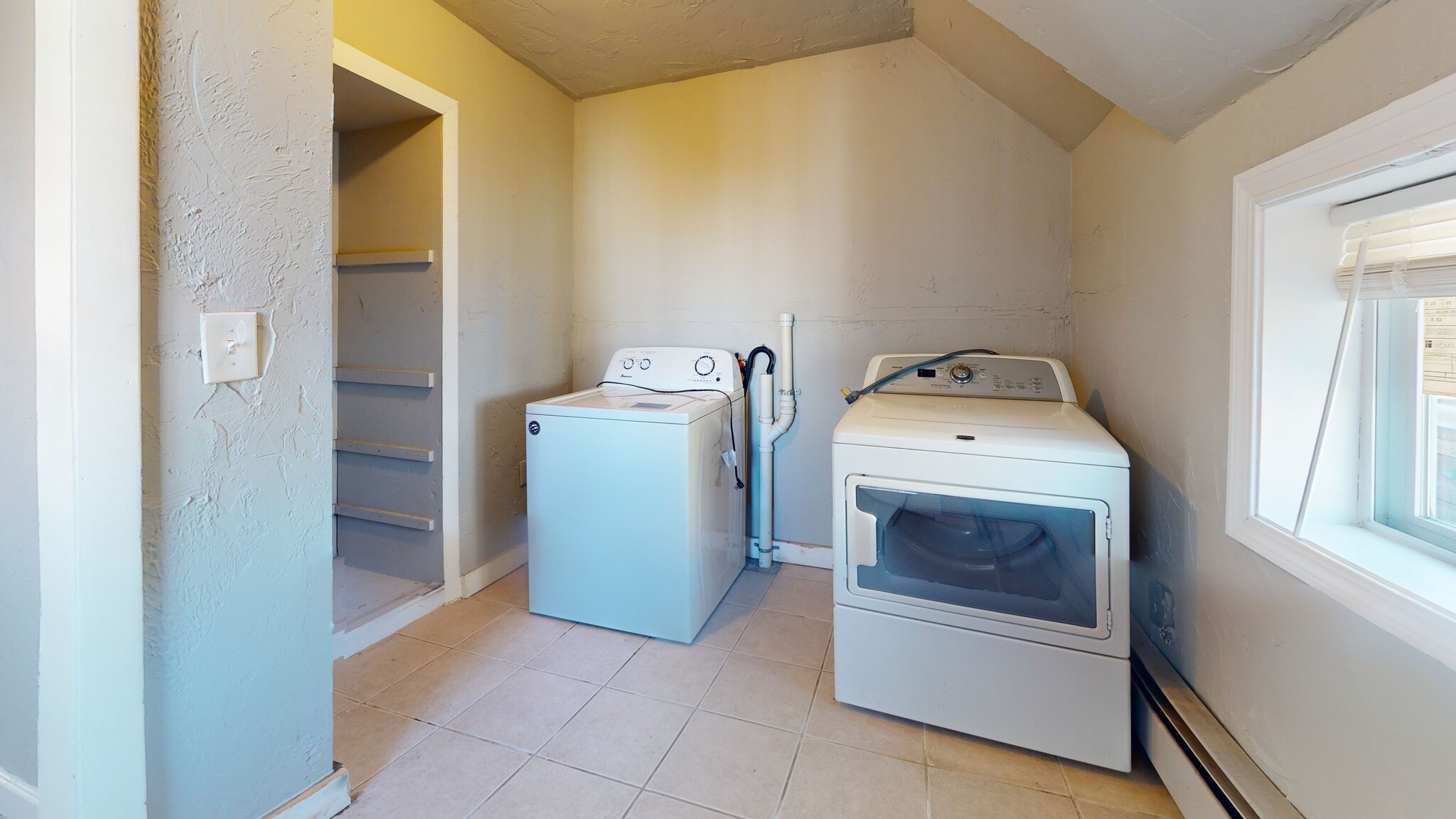 Building Photo - 50 Plymouth St