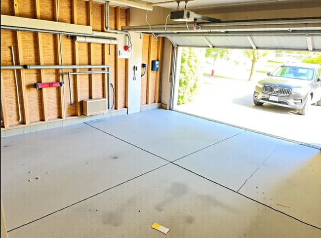 Building Photo - 2289 Grand Pointe Trail