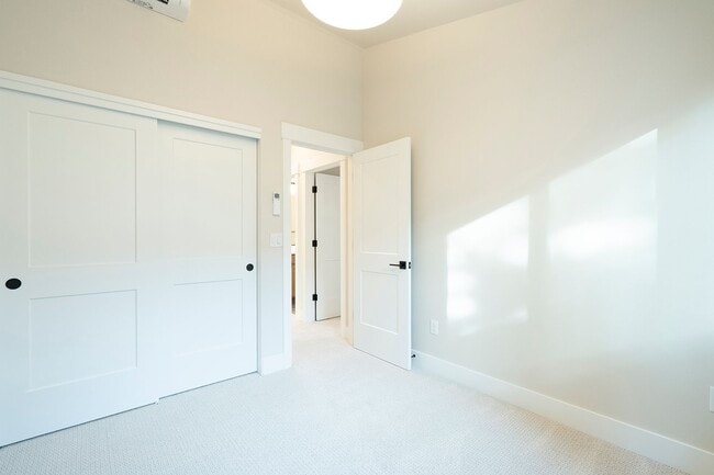 Building Photo - 2 Weeks Free W/ Approved Application By 08...