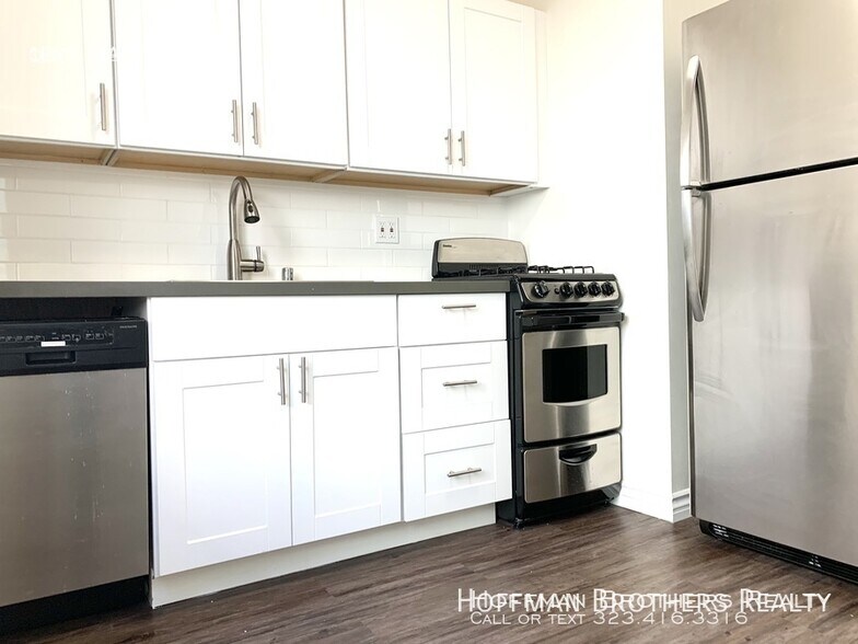 Building Photo - 1136 N Ogden Dr