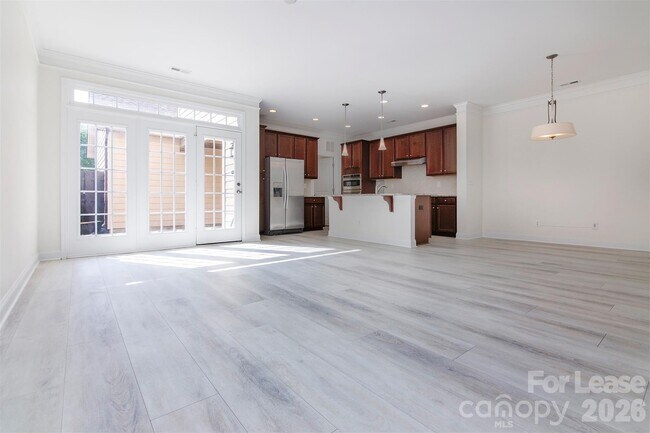 Building Photo - 2231 Eversham Dr NW