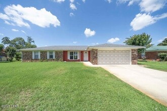 Building Photo - 7088 Hugh Dr